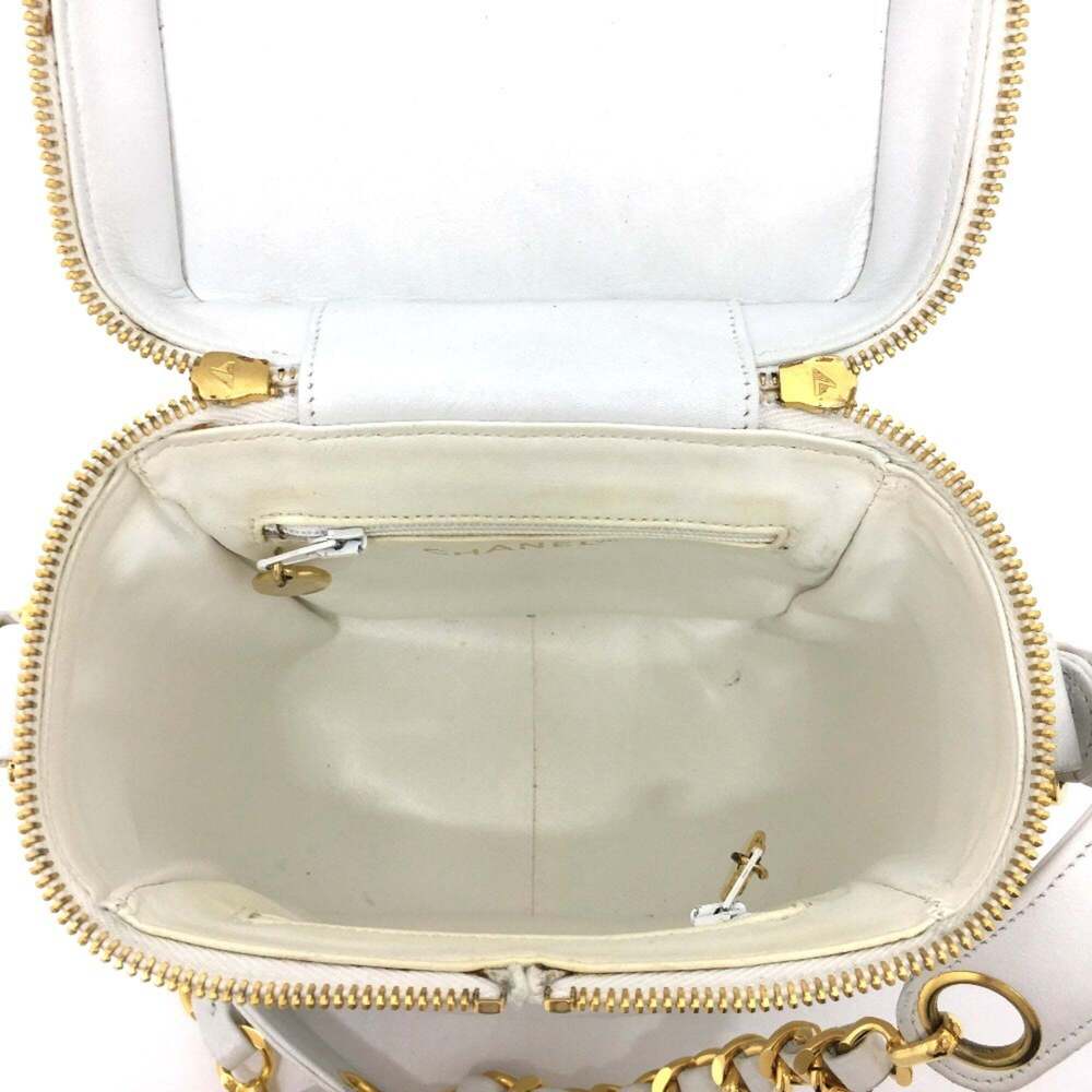 CHANEL White Lambskin Leather Logo Shoulder Bag - Picture 7 of 16